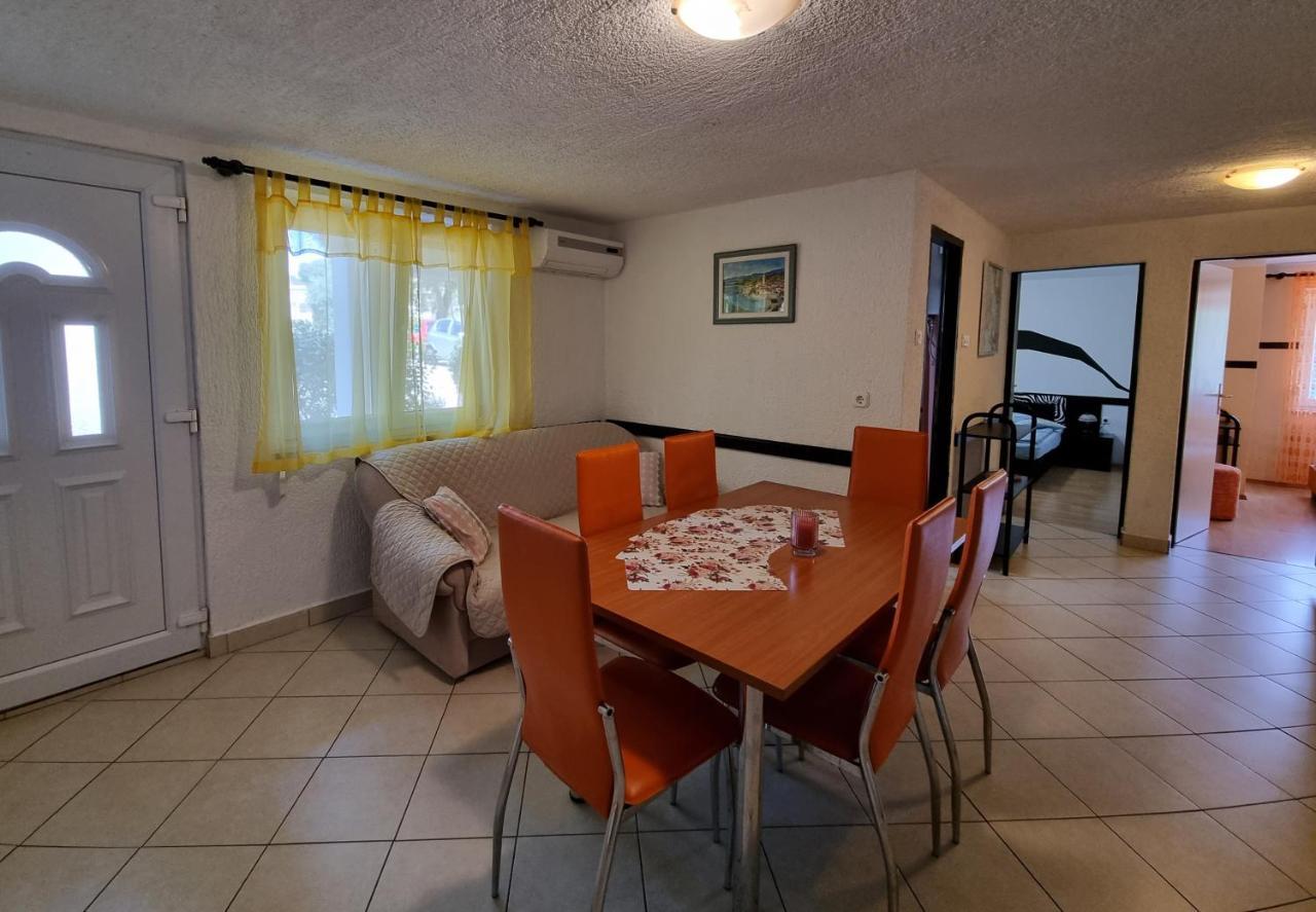 Deni Apartment Skrbcici