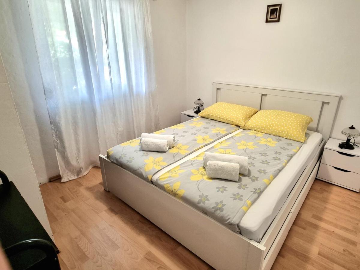Apartment Deni