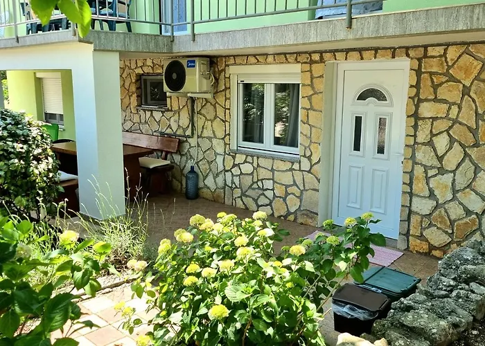 Apartment Deni